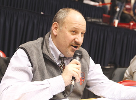 Royal Oak Shrine announcer Wright Wilson, who also calls CHSL championship contests, prides himself on “giving everyone a fair shake,” he said. 